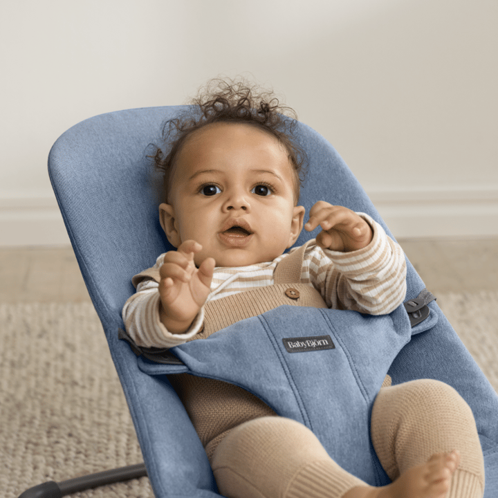 Babysitter Bliss - Melerad Blå Babybjörn