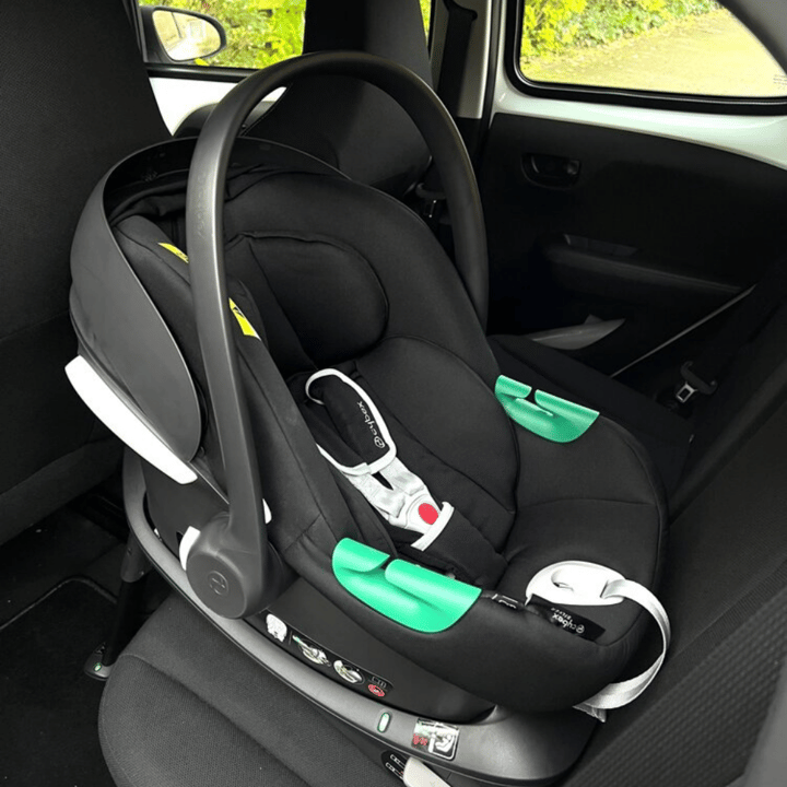 Aton B2 I-size inkl. Base ONE - Volcano Black Cybex