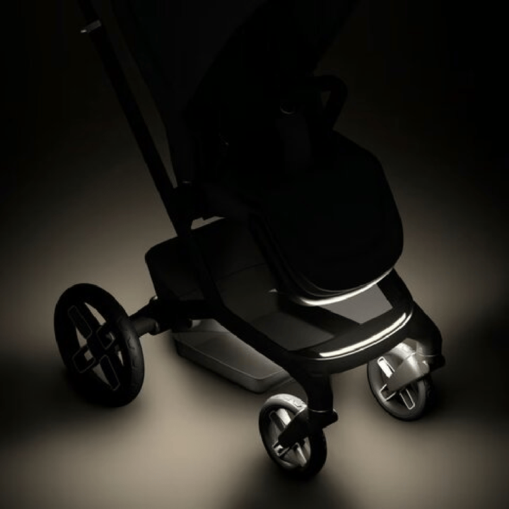 Fame Sittvagn - Twillic Black Maxi-Cosi