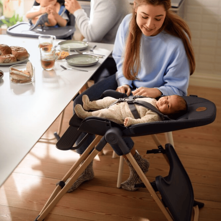 Ava Matstol - Graphite ECO MAXI COSI