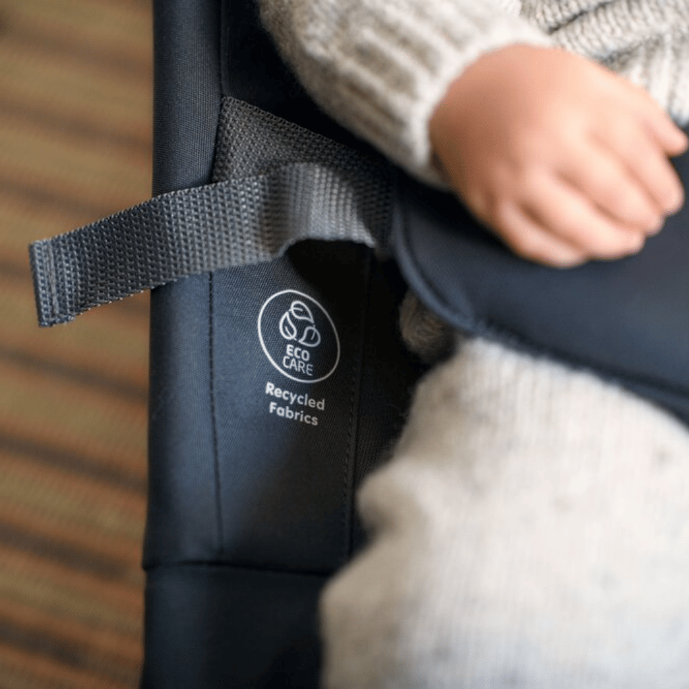Loa Babysitter - Graphite ECO MAXI COSI