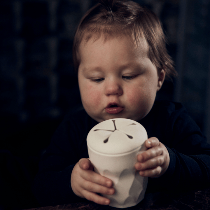 Mugg med Sugrör & Snacklock - Dune Beige Najell