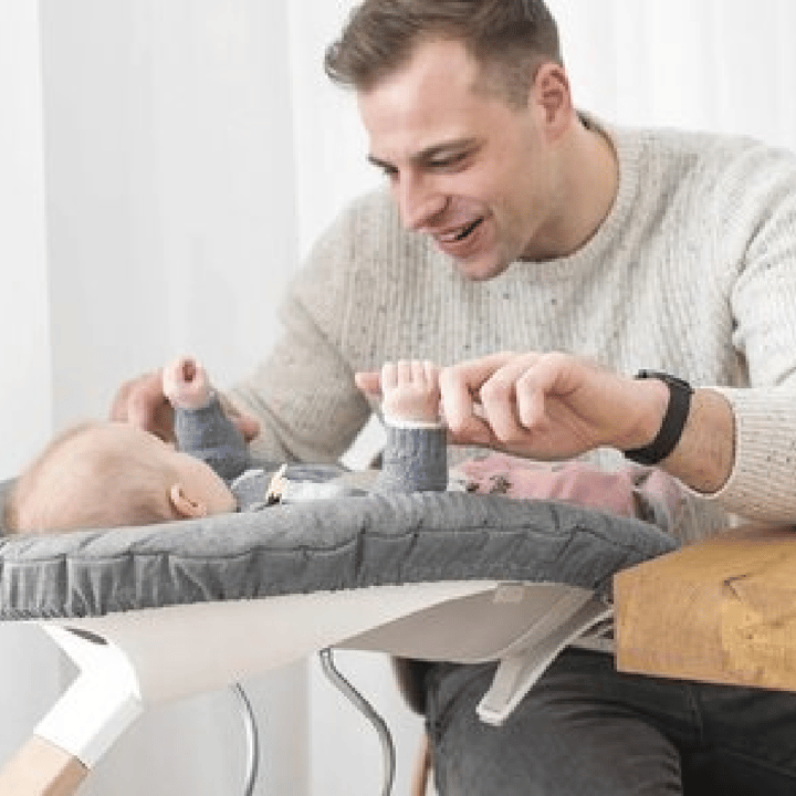 Nomi Newborn Set - White Grey Sand Stokke