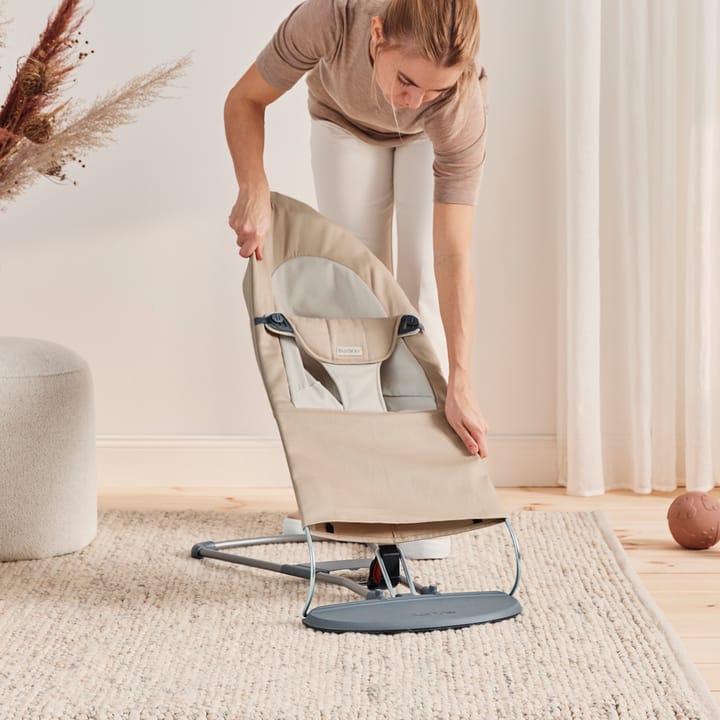 Babysitter Balance Soft - Khaki/Beige Babybjörn