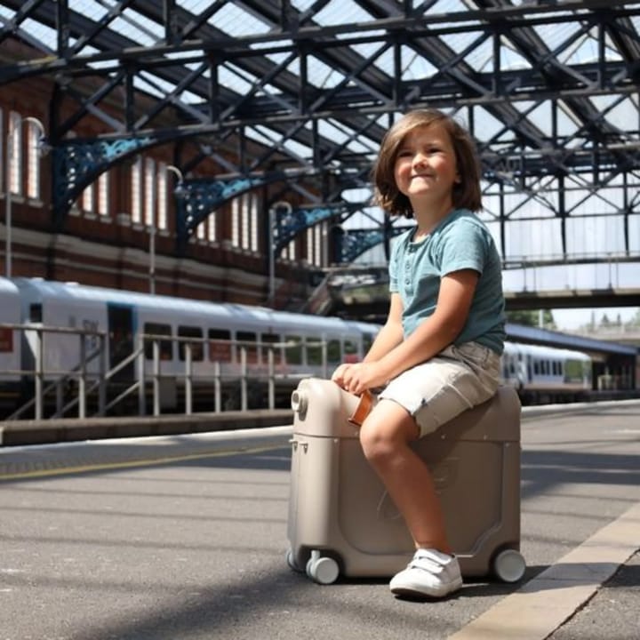 Jetkids™ By Stokke® Bedbox® - Creamy Cappucino Stokke
