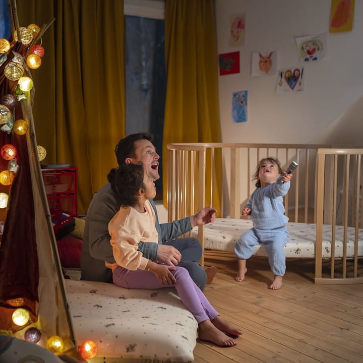 Sleepi V3 Drapålakan - Mickey Celebration Stokke