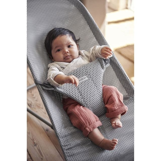 Babysitter Bliss Mesh - Grå Babybjörn