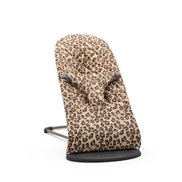 Babysitter Bliss Cotton - Leopard Beige Babybjörn