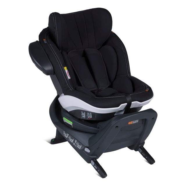 Izi Twist I-Size - Black Car Interior