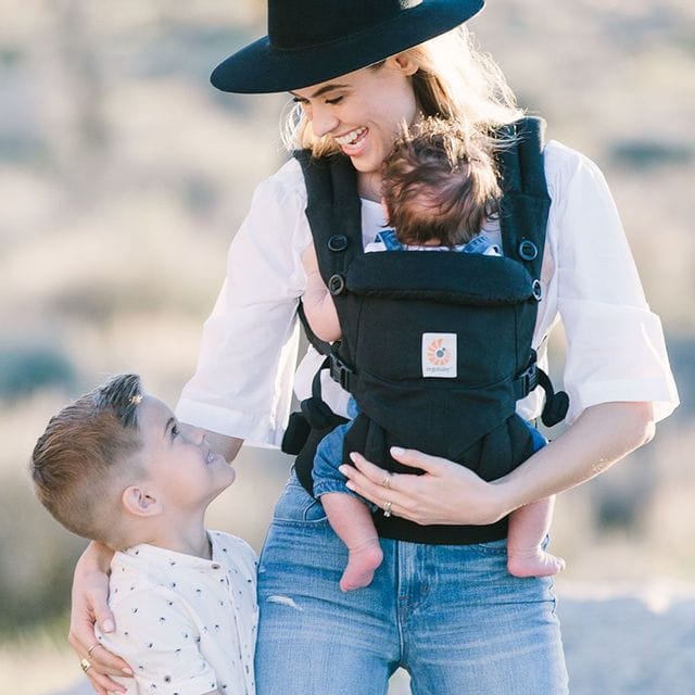 Bärsele Omni 360 - Svart - Pure Black Ergobaby