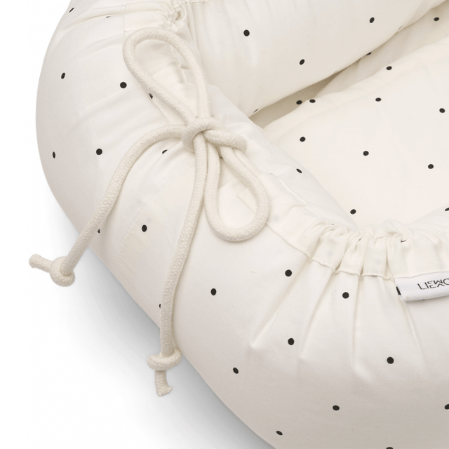 Gro Babynest Classic - Classic Dot Creme De La Creme Liewood